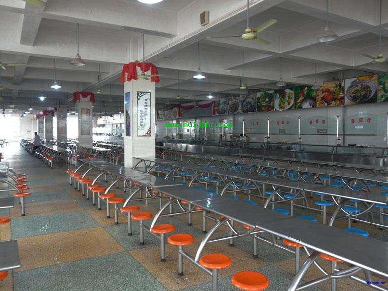 食堂承包應(yīng)該怎么做才合格？